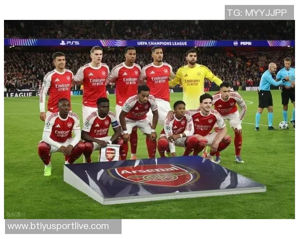 英媒报道阿森纳热刺马竞争抢波尔图19岁中场新星弗罗霍尔特