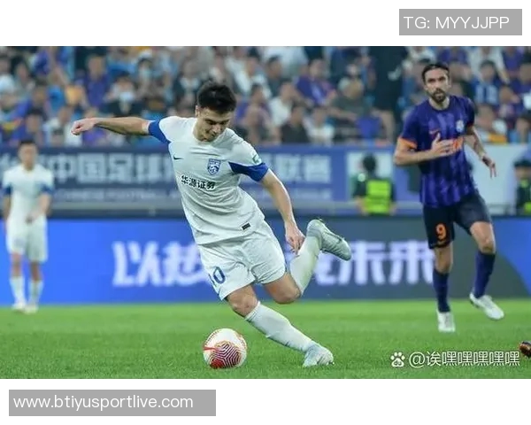 上海海港足球俱乐部青训技术比武活动精彩上演展现年轻球员实力与潜力