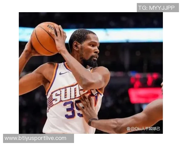 杜兰特全场高效表现20投13中砍下30分6篮板5助攻1盖帽助球队获胜