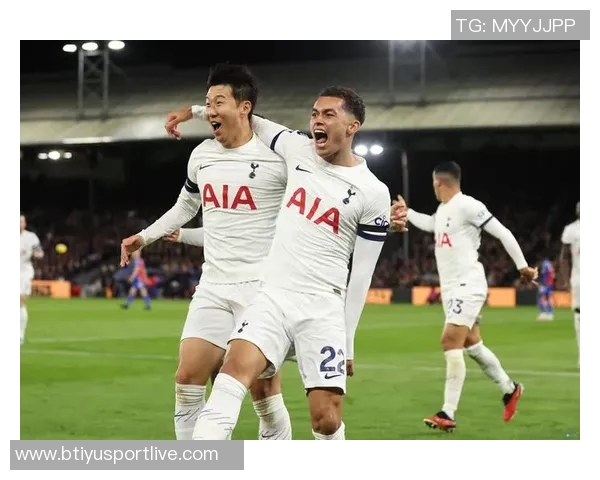 穆阿尼现身热刺训练场约翰逊乌多吉缺席引关注