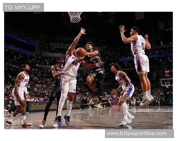 乔治状态低迷出战20分钟仅得10分三分球五投皆失表现令人失望 乔治状态低迷出战20分钟仅得10分三分球五投皆失表现令人失望