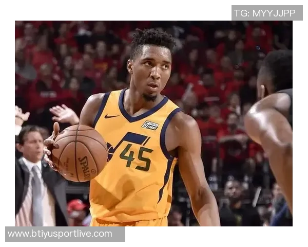 米切尔分享争冠心路历程坚信努力终将迎来丰硕成果